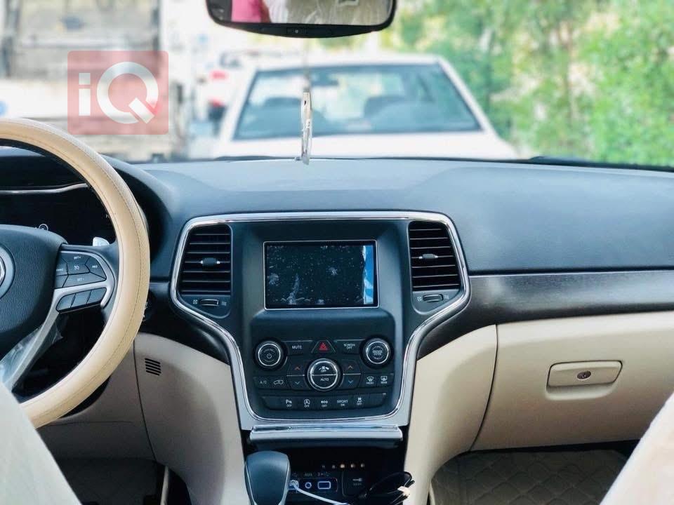 جيب جراند شيروكي